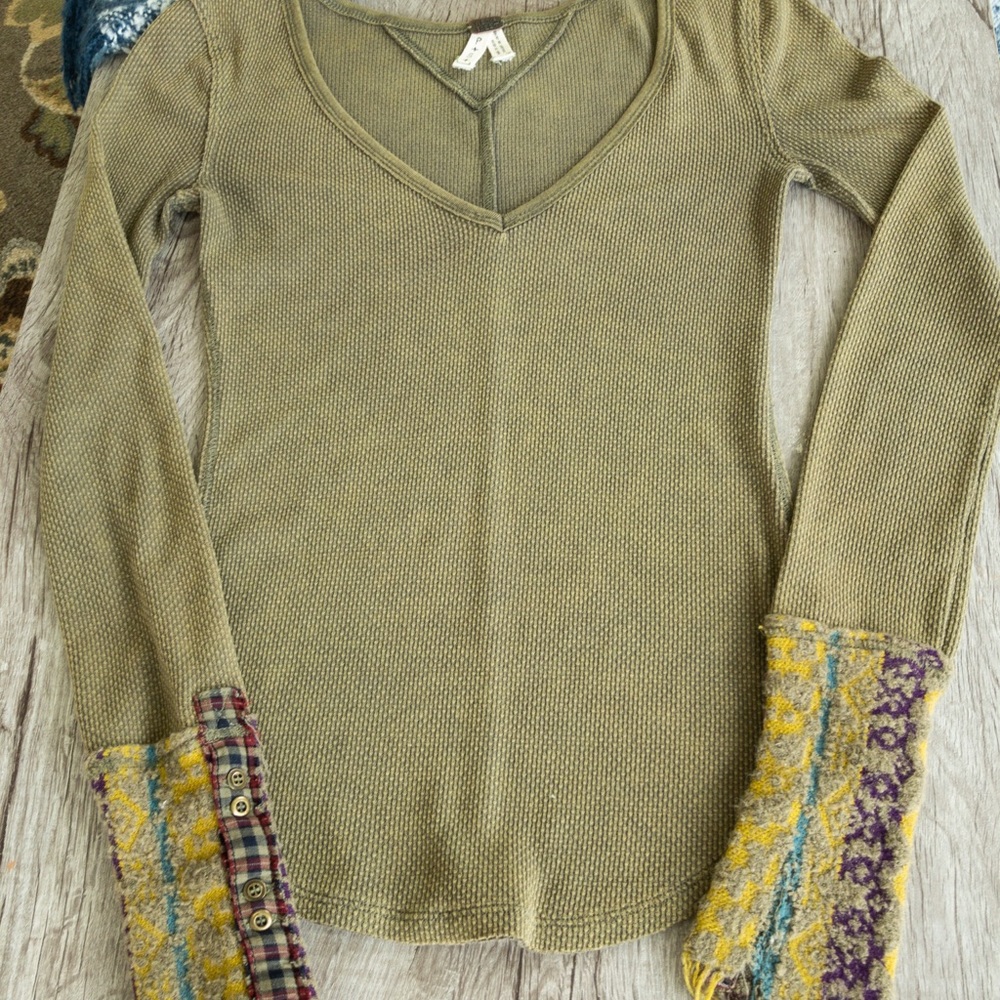 Free People Classic distressed cuff Henley Small